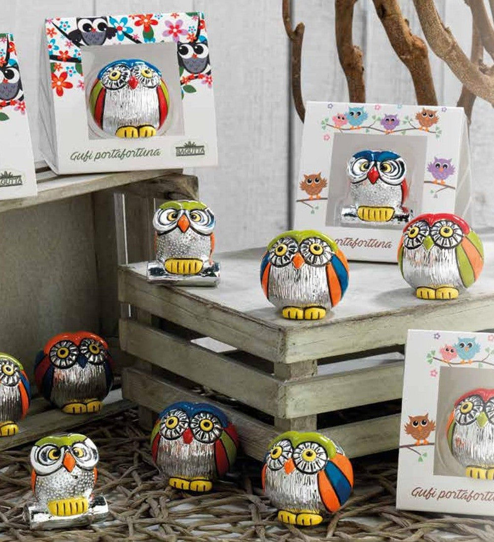 Gufetto porta fortuna argentato e smaltato su tronco