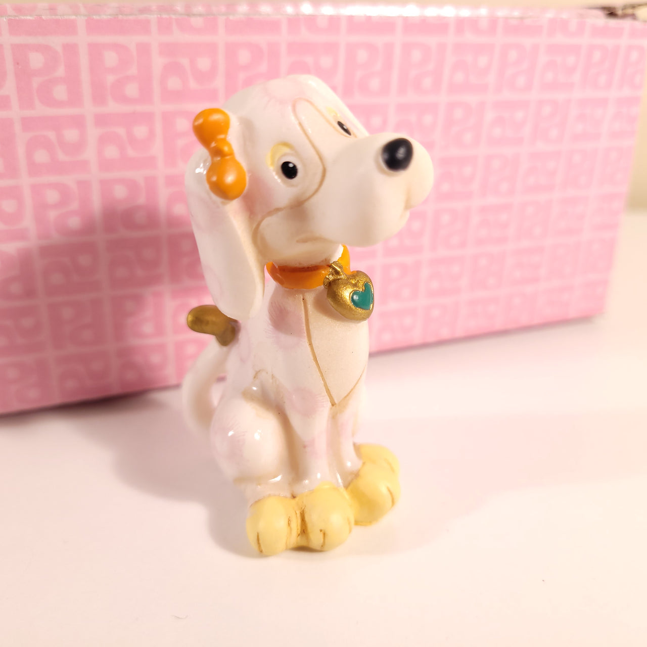 STOCK OFFERTA: Bomboniera cagnolino bianco e rosa, 60 pezzi