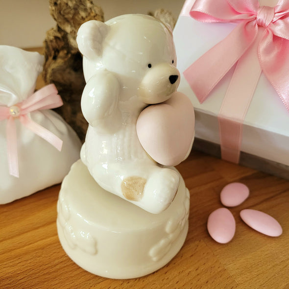 Carillon orsetto con cuore in porcellana bianca e rosa
