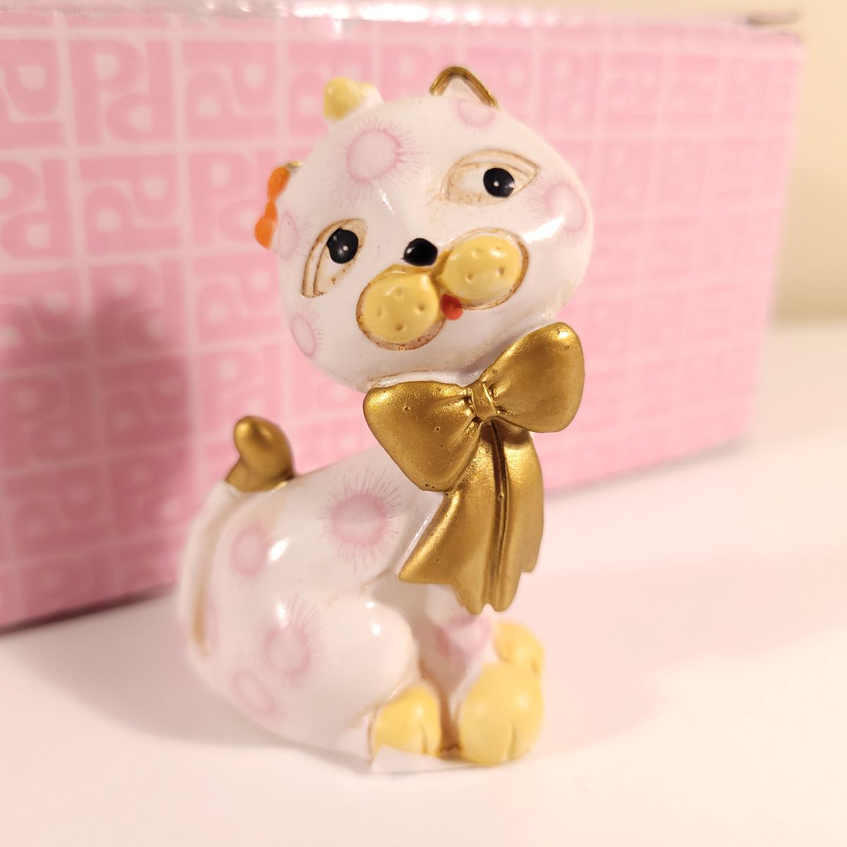 STOCK OFFERTA: Bomboniera gattina bianca e rosa, 60 pezzi