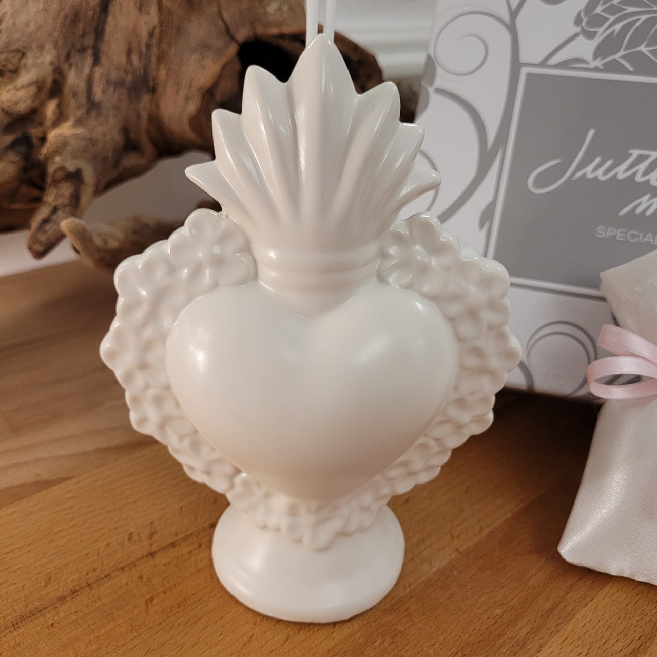 Sacro Cuore profumatore bianco