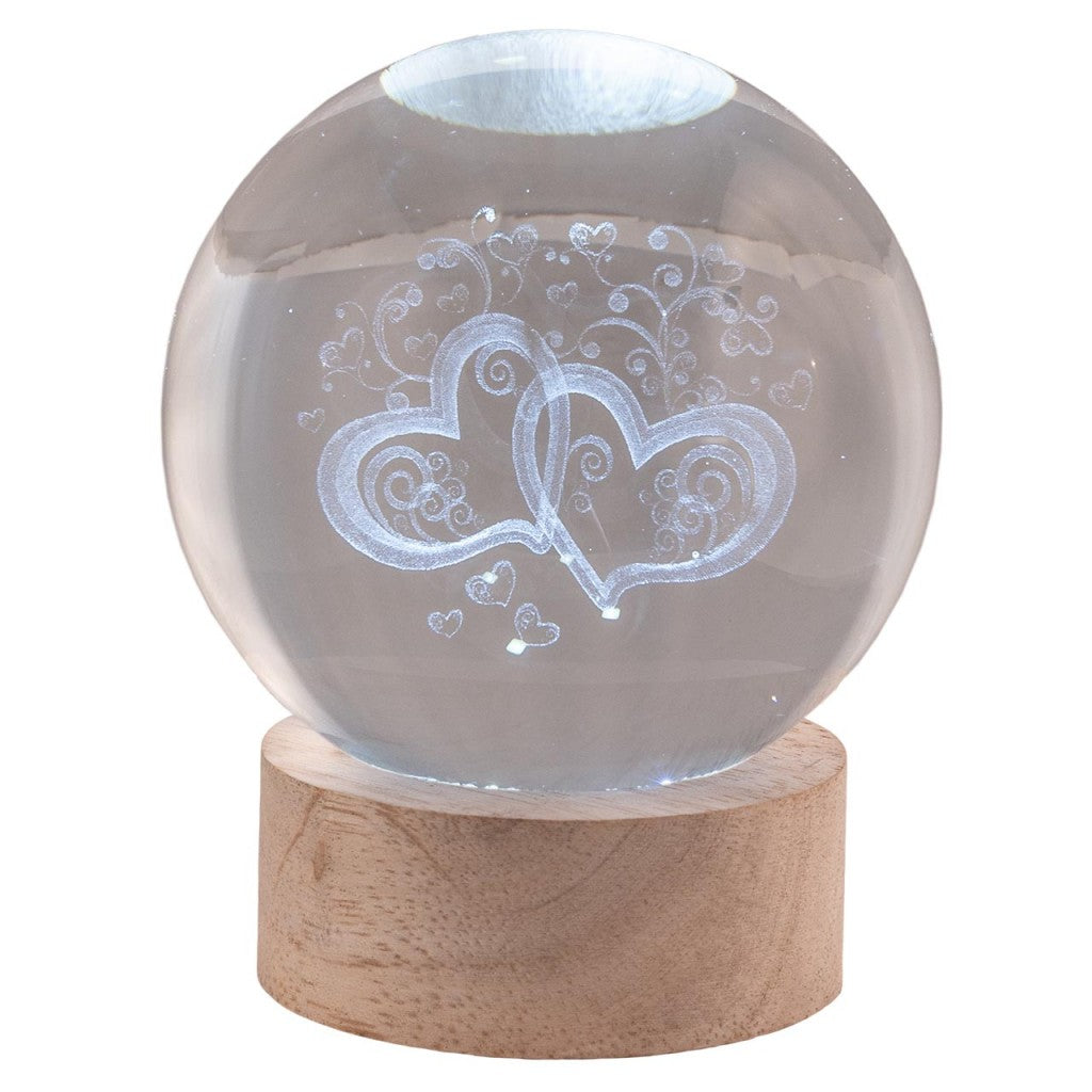 Sfera in cristallo con coppia di Cuori, base legno e LED