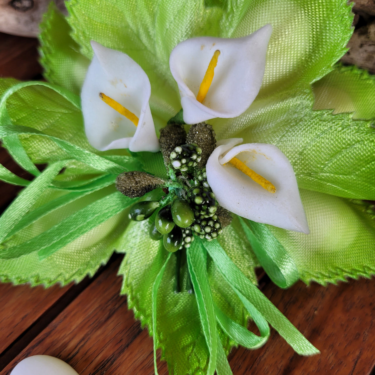 Coccarda porta confetti Micol verde mela