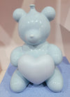 Orso salvadanaio in porcellana azzurra lucida con cuore satinato