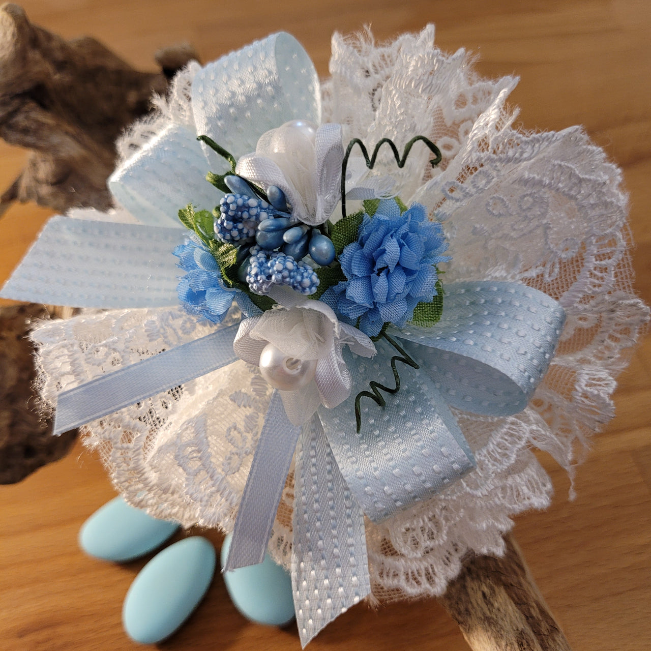 Sacchetto porta confetti in pizzo, bomboniera per bambino