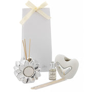 Confezione regalo o bomboniera contenente cuore argentato diffusore di profumo per ambiente, bastoncini ed essenza Bagutta