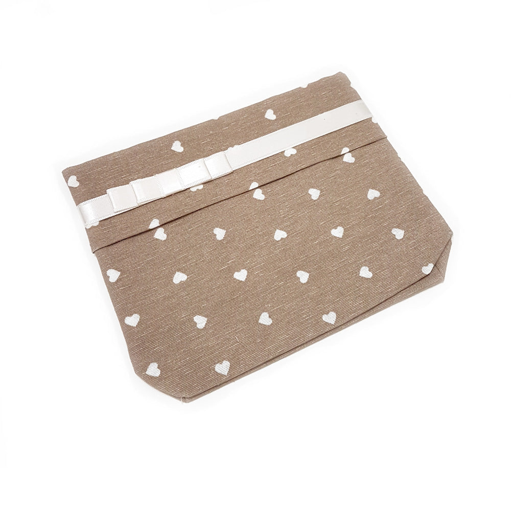 sacchettone per confettata color tortora con cuoricini panna